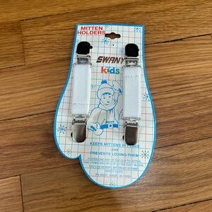 Kids White Mitten Holders